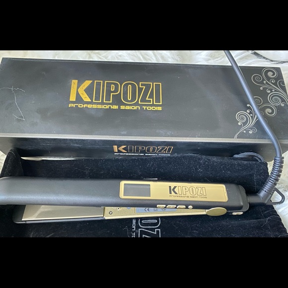 Brand new Kipozi professional salon tools hair straightener